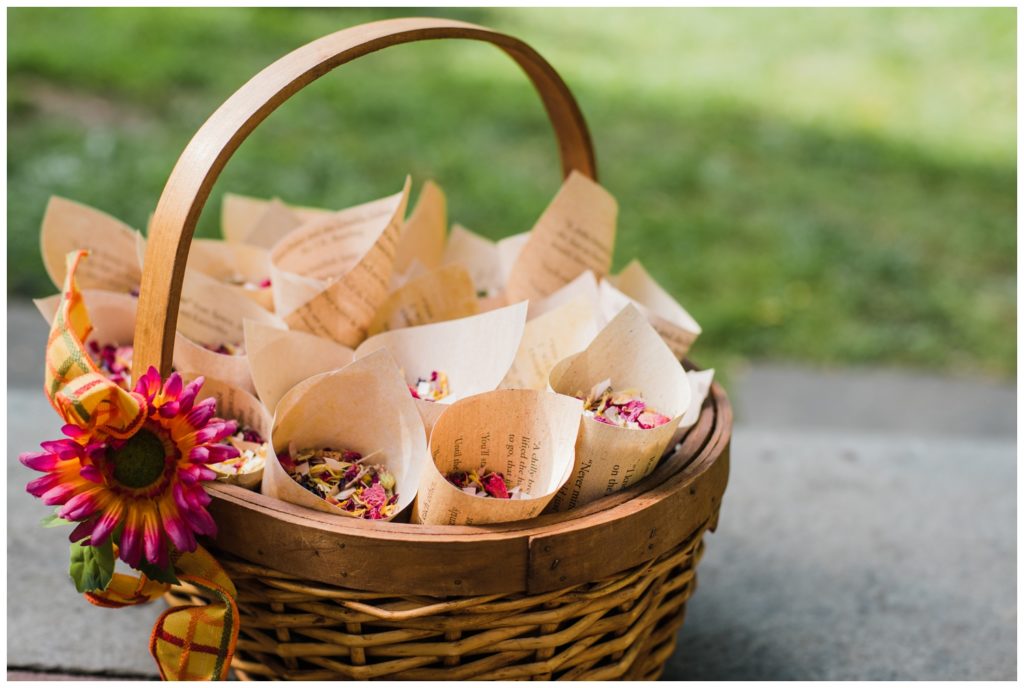 basket of confetti ideas for backyard wedding